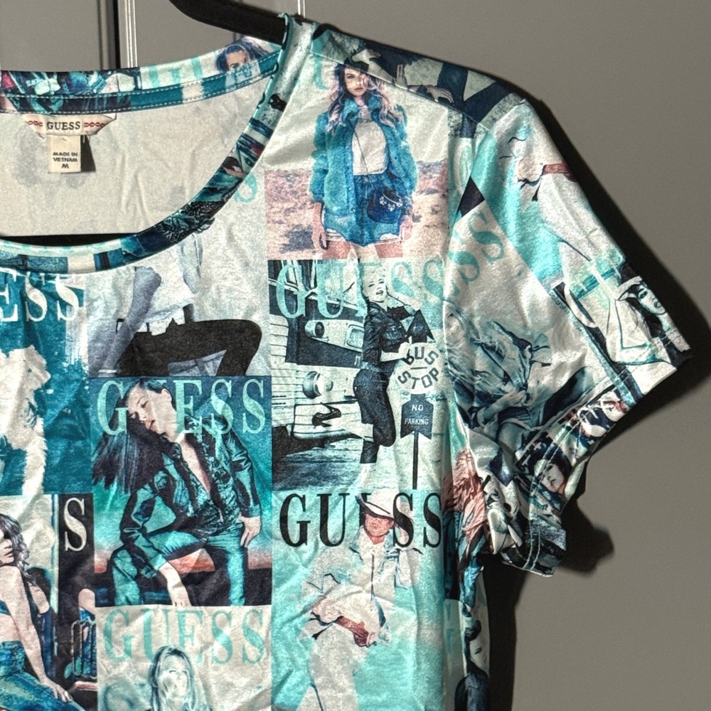 GUESS Y2K Photo Collage Magazine‎ Print Babydoll Tee, Teal,M